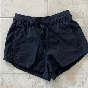 Inner Glow Shorts Modal 3”